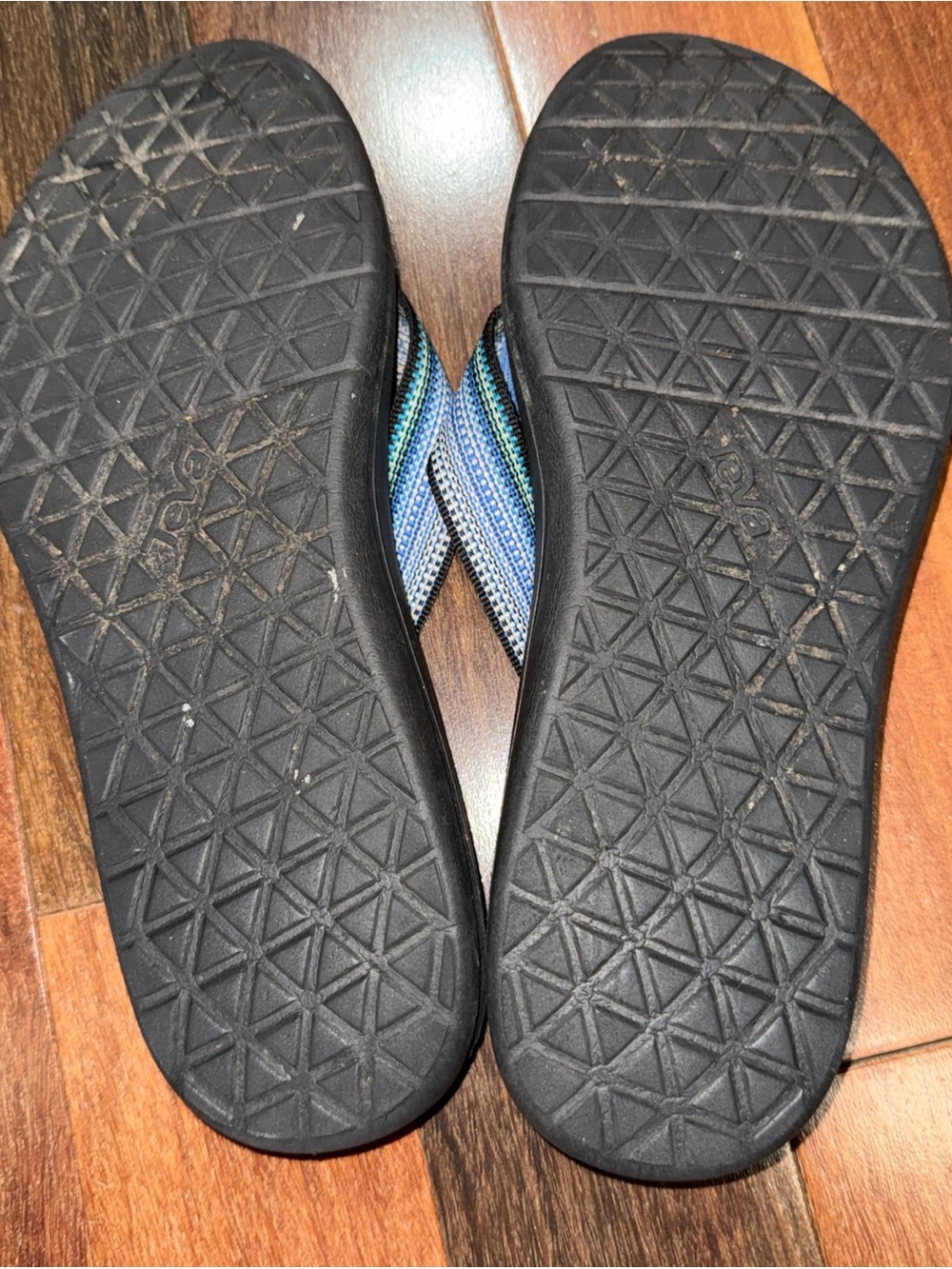 Teva Black Flip Flops with Blue Striped Fabric Straps size 9 comfy cushioning - Picture 5 of 9